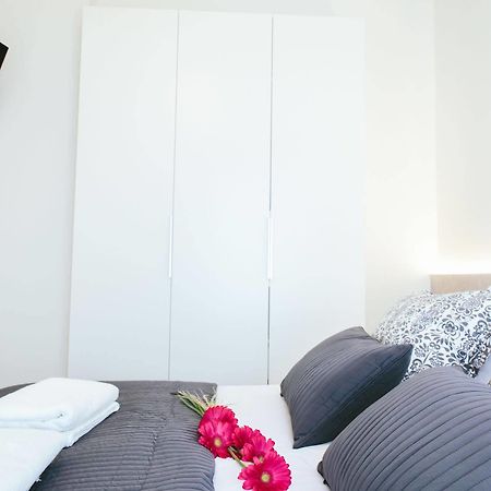 The Lucky Flats - Poeta Quintana Apartment Alicante Bagian luar foto
