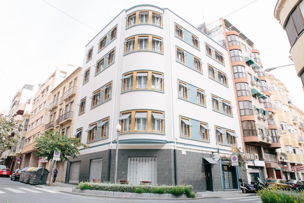The Lucky Flats - Poeta Quintana Apartment Alicante Bagian luar foto