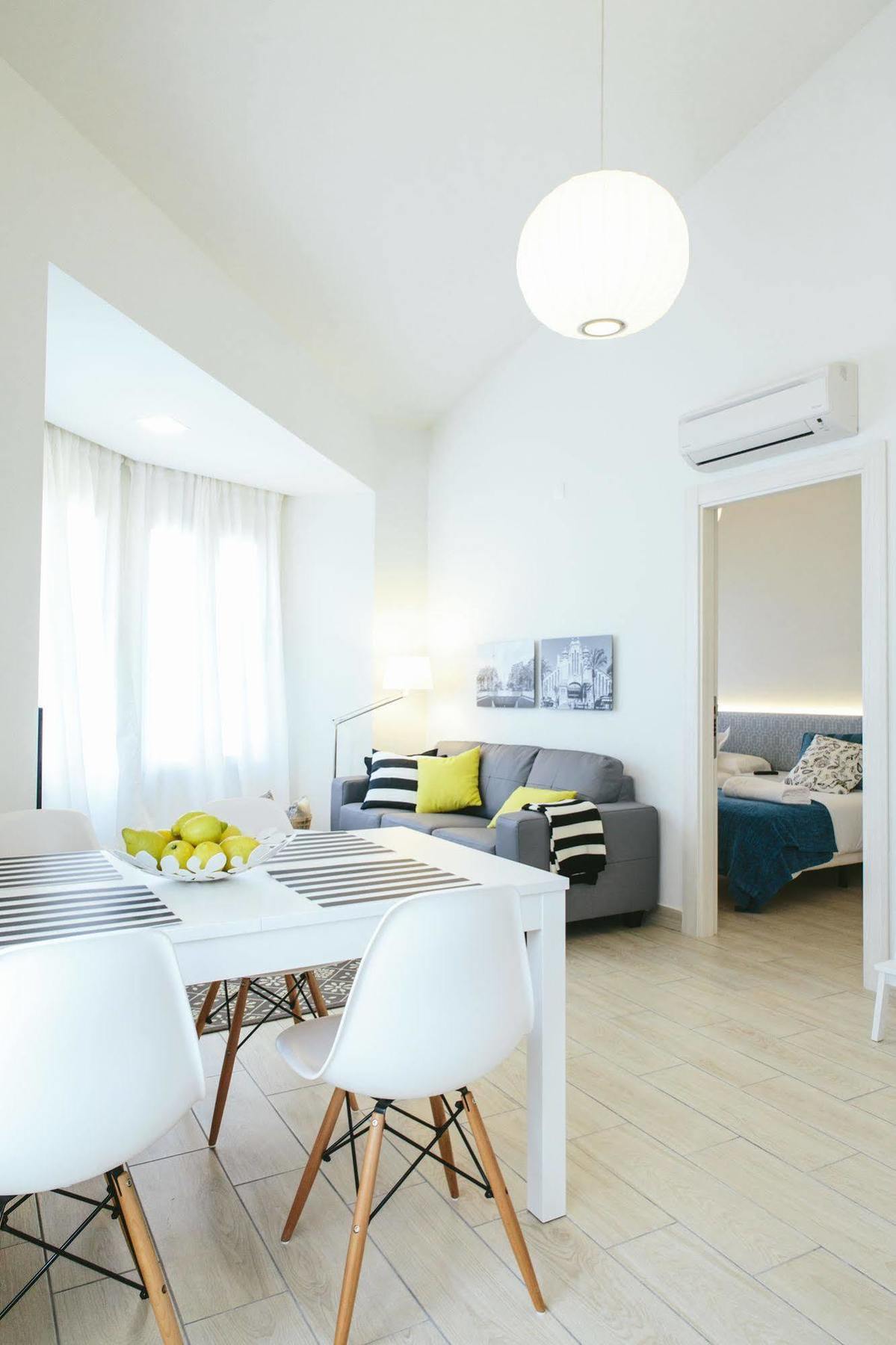 The Lucky Flats - Poeta Quintana Apartment Alicante Bagian luar foto
