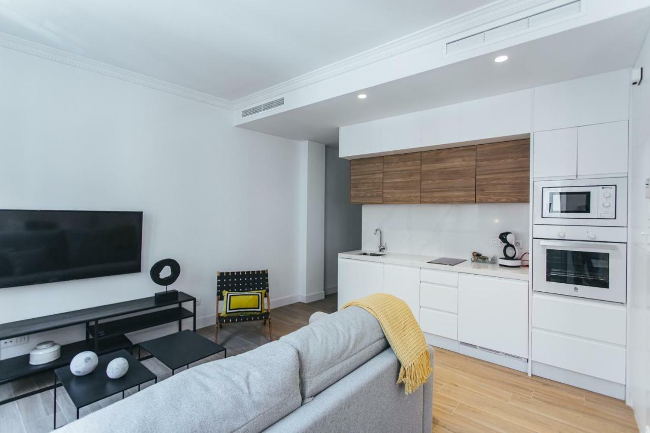 The Lucky Flats - Poeta Quintana Apartment Alicante Bagian luar foto