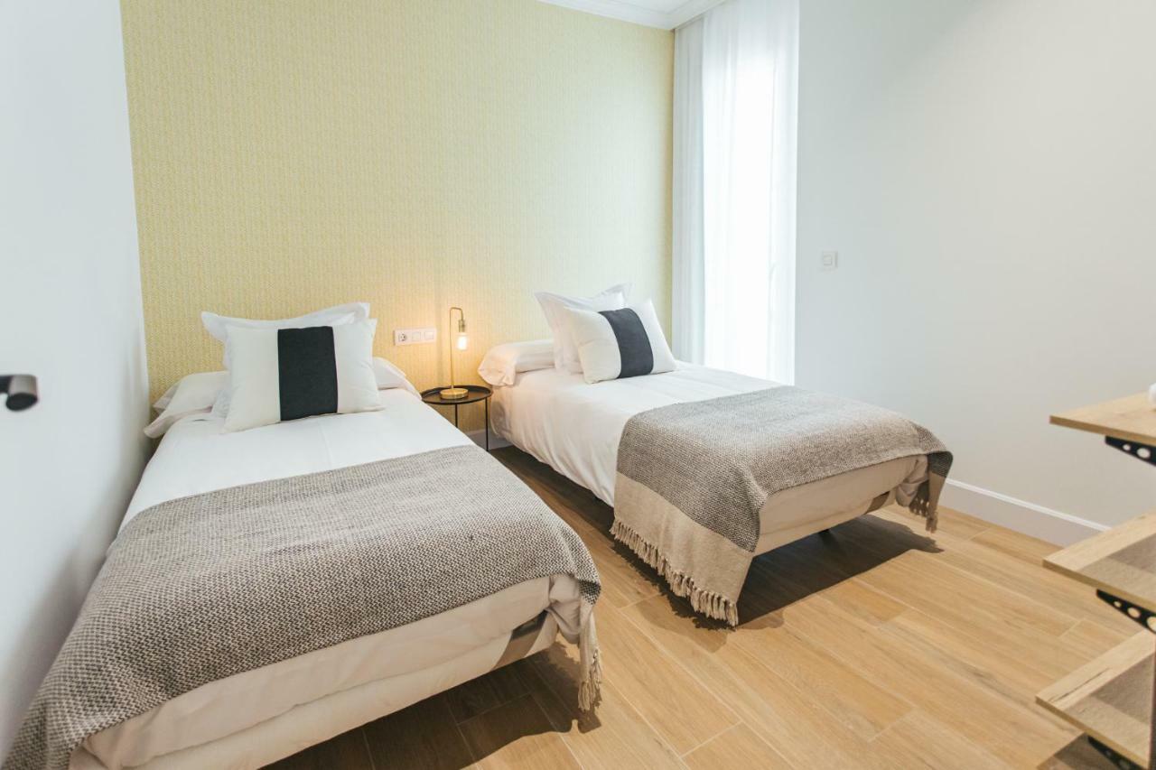 The Lucky Flats - Poeta Quintana Apartment Alicante Bagian luar foto